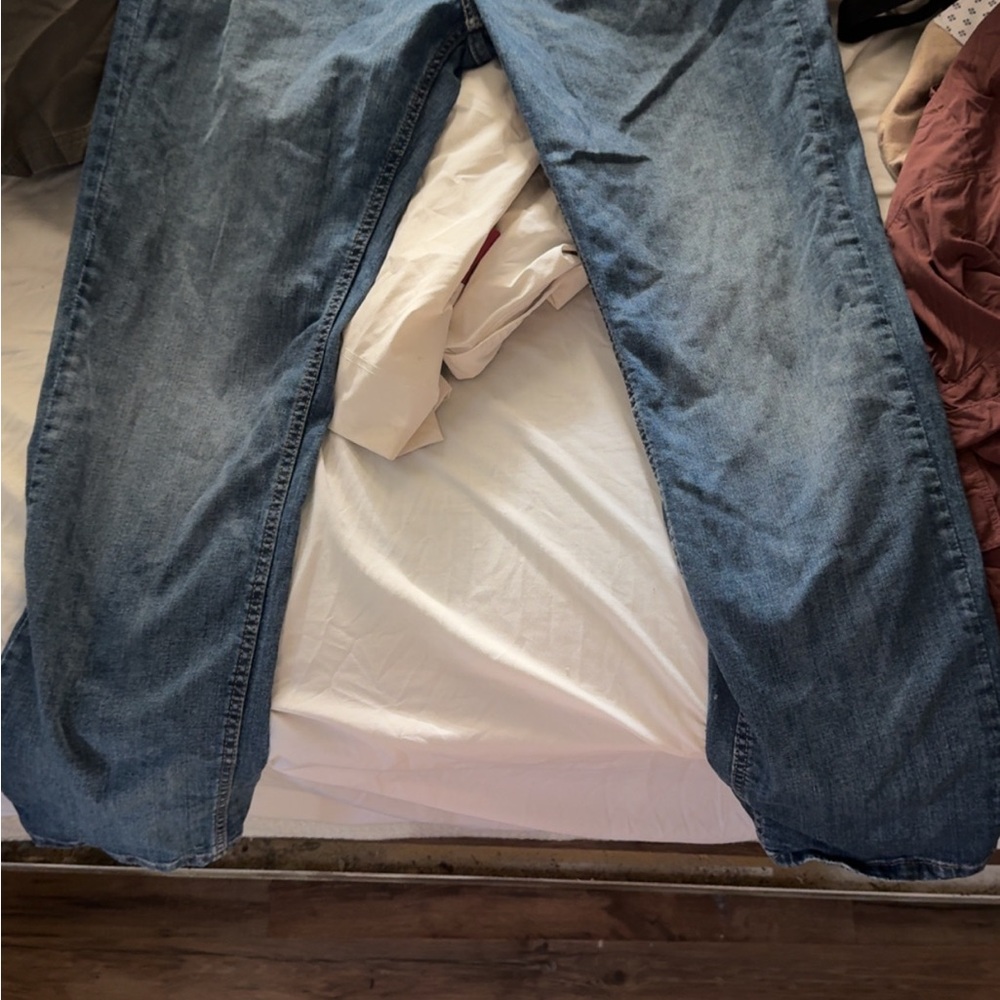 Levi's Relaxed Fit Blue Jeans for Men